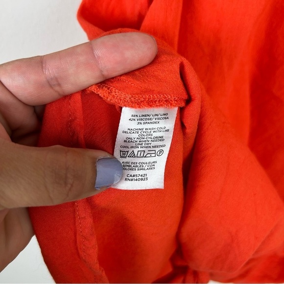 Lou & Grey Loft red/orange Linen blend tie front tank size: XS - Picture 7 of 8